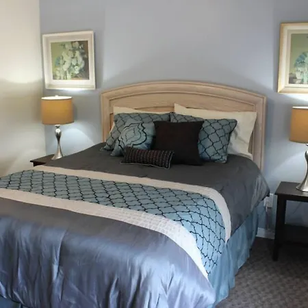 Honeycomb Bed & Breakfast-3